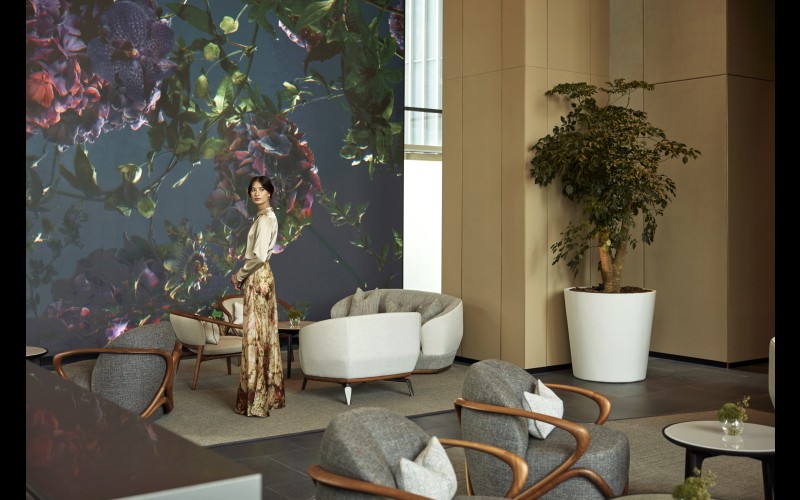 MM 23 Lobby Lounge Floral Dive Model